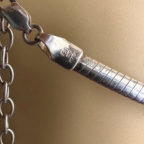 Sterling Silver Omega Necklace 4mm width 17” long - Picture 4 of 5